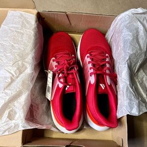 Adidas Men’s Ultrabounce Running Shoes